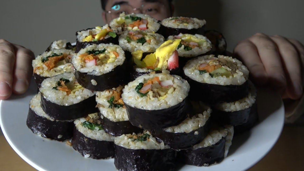 ASMR 핸드메이드 김밥 먹으며 수다떨기 (Homemade Gimbap Mukbang | Eating & Chatting)