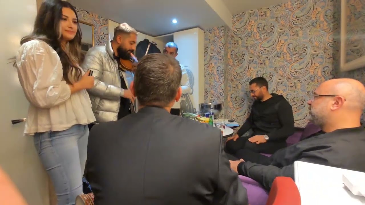 Özgür alter-sarhoş gibiyim