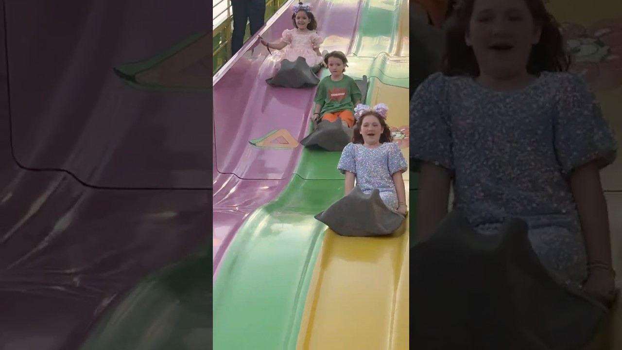 HUGE SLiDE RACE with Adley Niko Navey at Nickelodeon Kids Choice Awards! woah those clothes be fancy