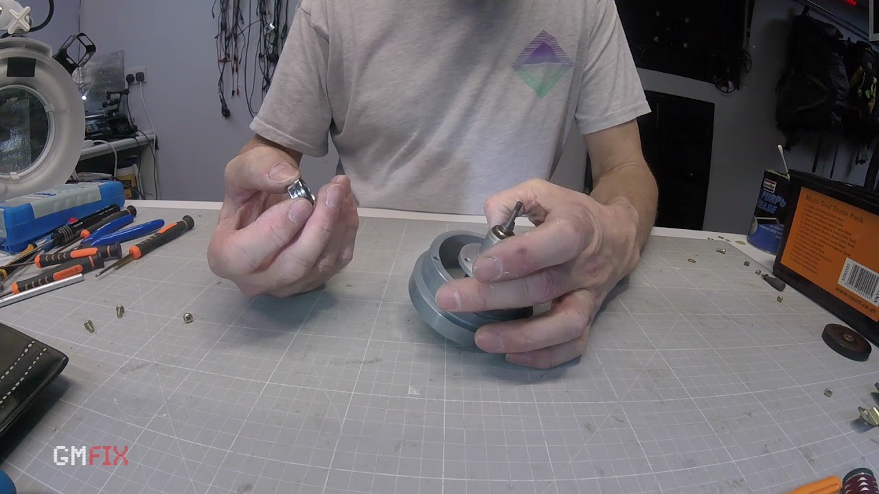 Akai 4000D full strip and re build Part 2...