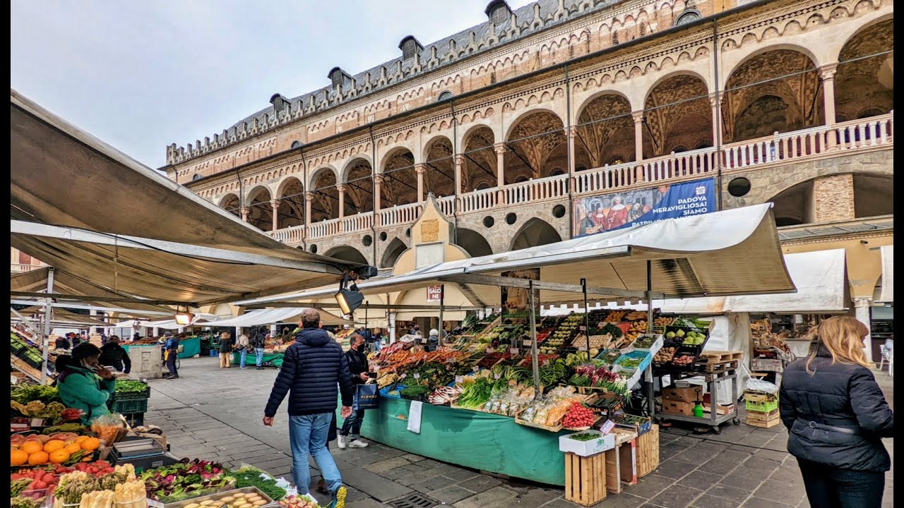 Padova, Italy - A Walk to and through the Markets