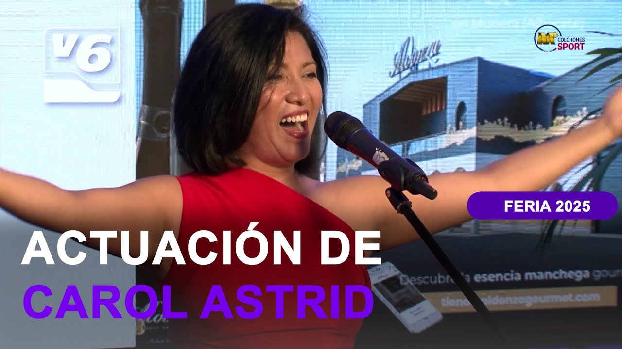 Actuación de Carol Astrid