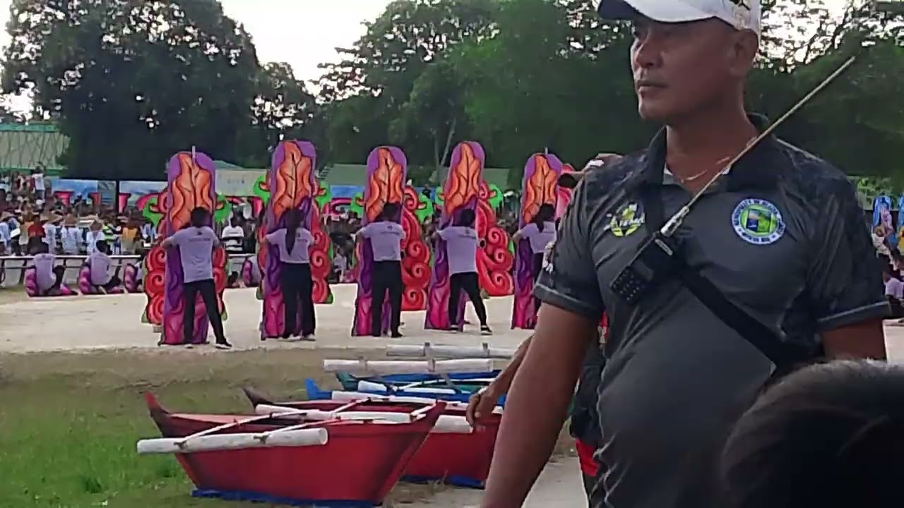 sobrang daming tao kagabi❤️nakapila kami dito sa entrance ❤️