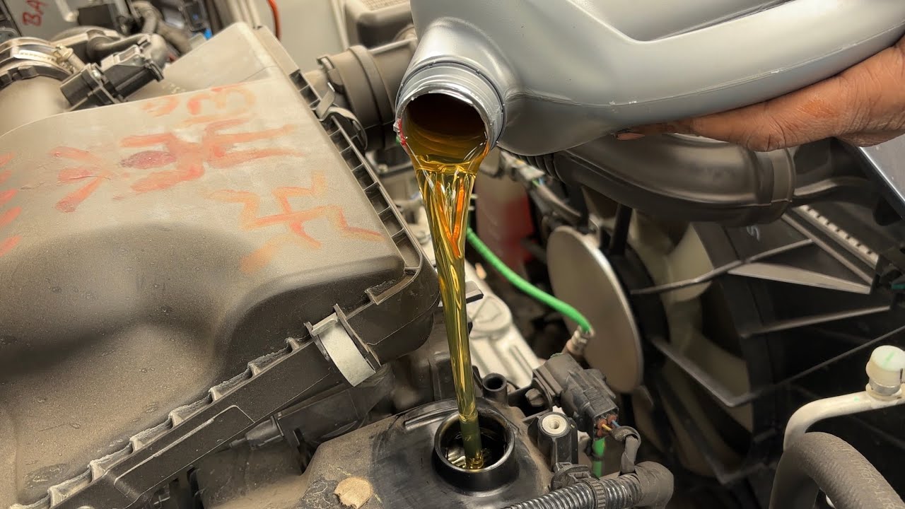 Engine Oil Change on my Suzuki Grand Vitara || Shell Helix Extra 5W-30
