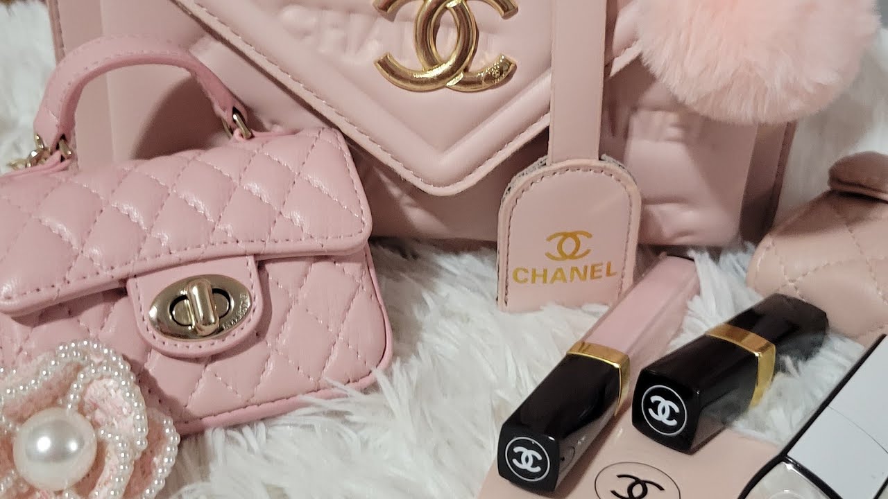 What's In My Bag 🩷