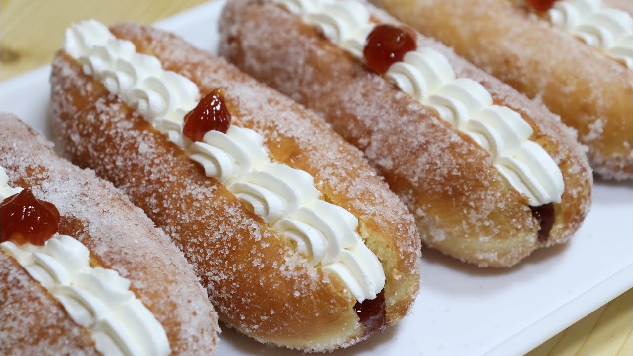 CREAM DOUGHNUTS RECIPE (ITALIAN MERINGUE BUTTERCREAM & STRAWBERRY JAM)  | HOMEMADE CREAM DOUGHNUTS