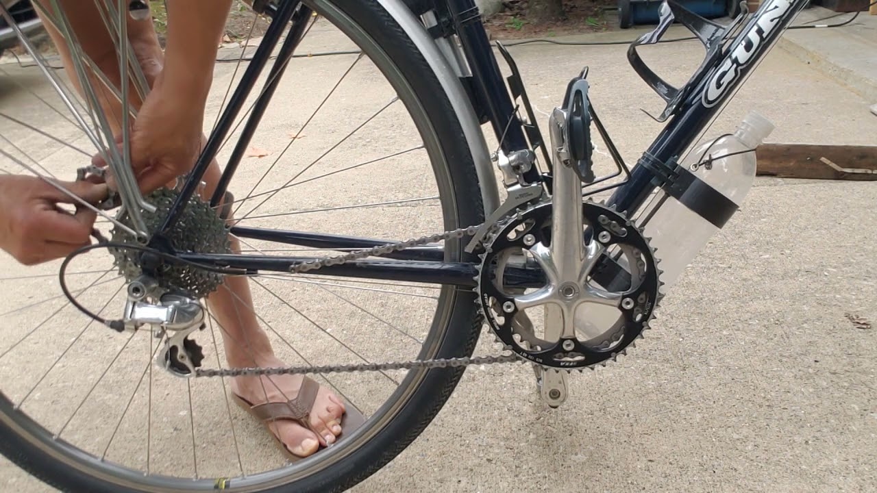 Lifehack: Fastest way I know to put a chain back on a bicycle