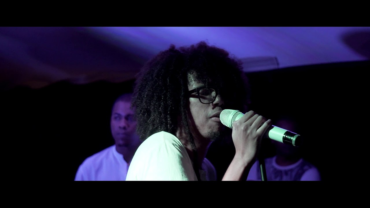 Le monde a lenver - Rasinn kare