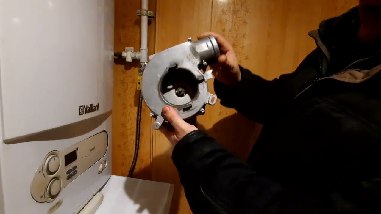 ремонт газового двухконтурного котла Vaillant.