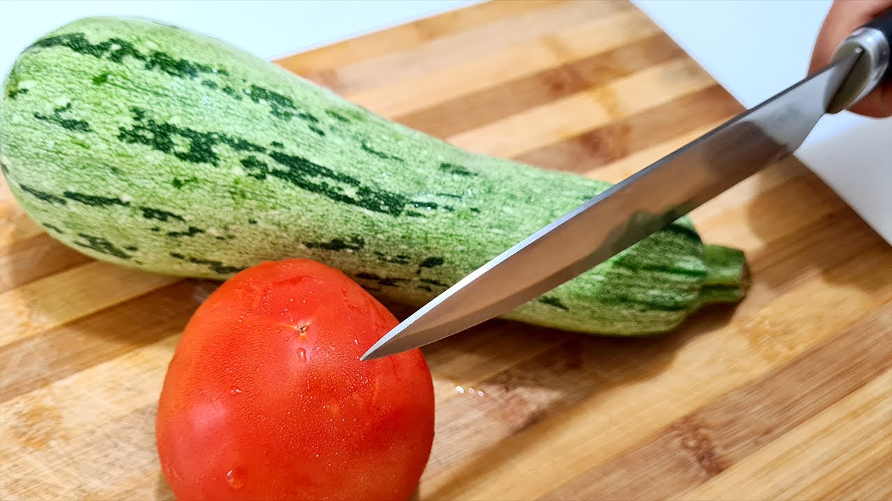 você tem abobrinha e tomate ? seu jantar pronto em  5 minutos