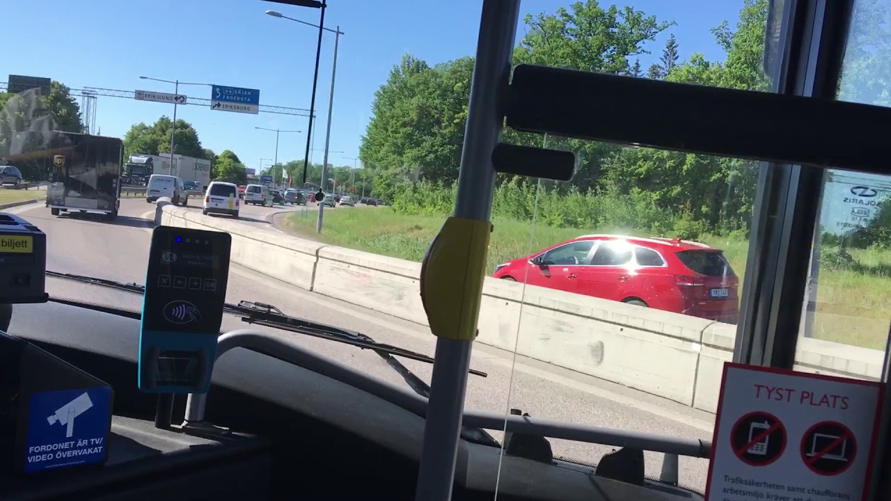 Bus ride line 3 from Kronv&auml;gen to Hallsta G&aring;rdsgata.