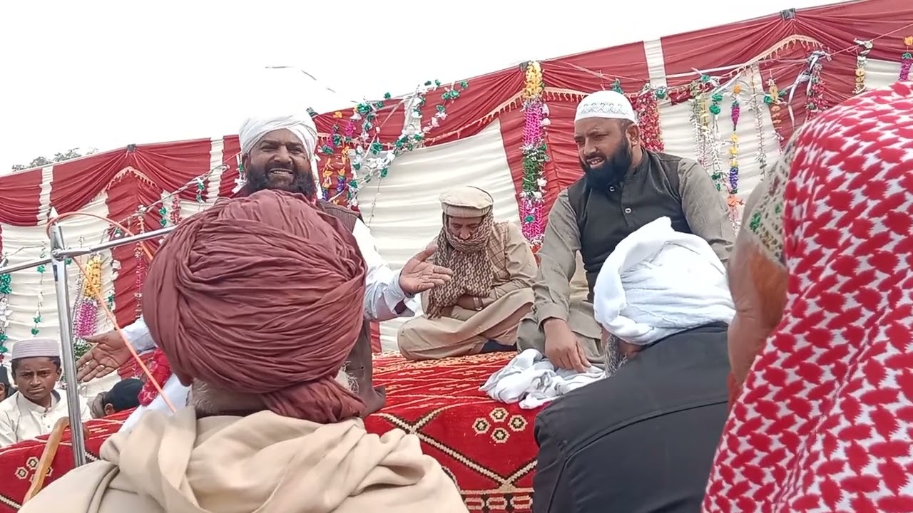 شہنشاہ خطابت قاری منیر احمد سعیدی بیان فرما رہے ہیں  عظمت والدین کے موضوع پر 