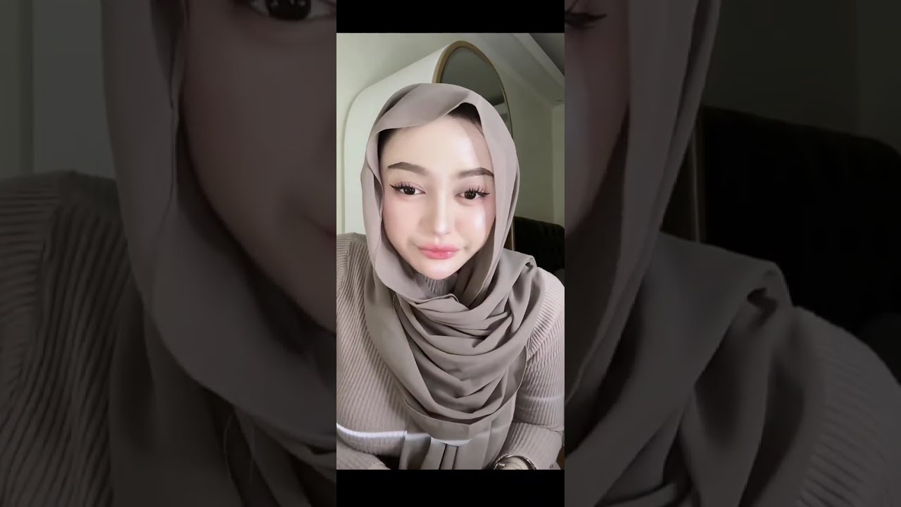 evanurr hot bikin halu