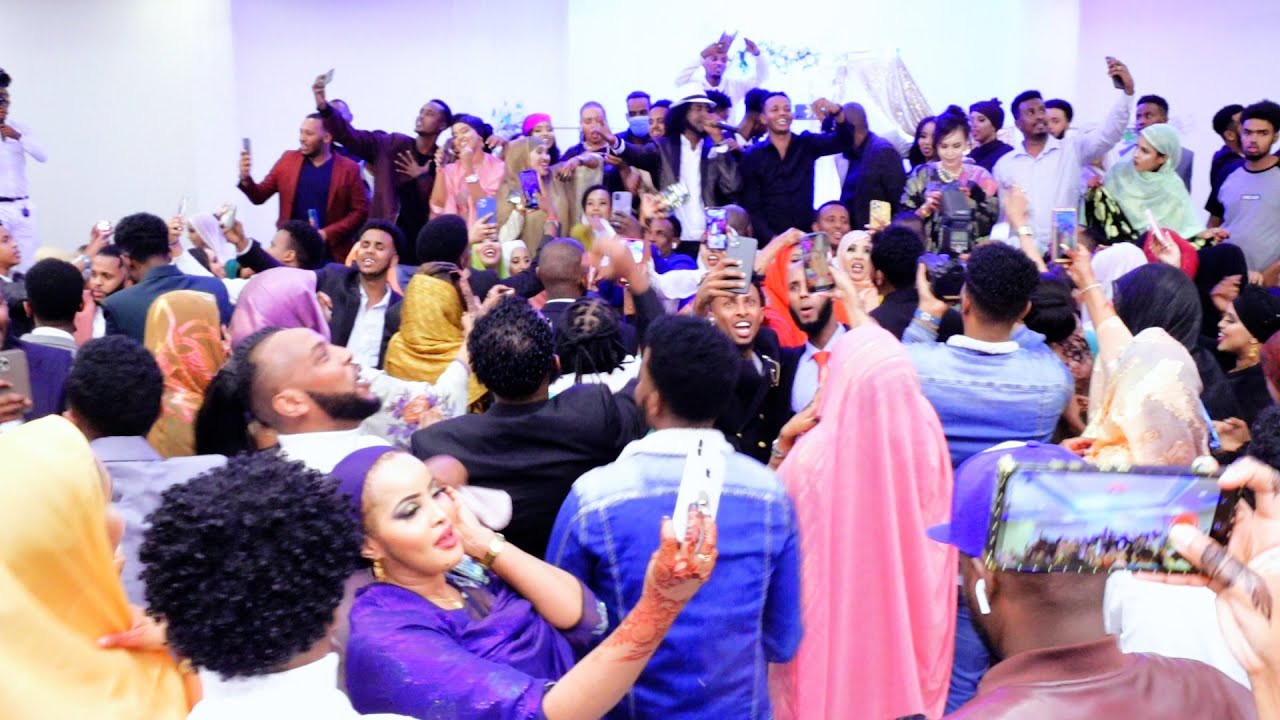 LIVE AXMED RASTA HEES TAAGEERAYAASHII UGU BADNAA AROOSKII ZAKI IYO ZAHRA