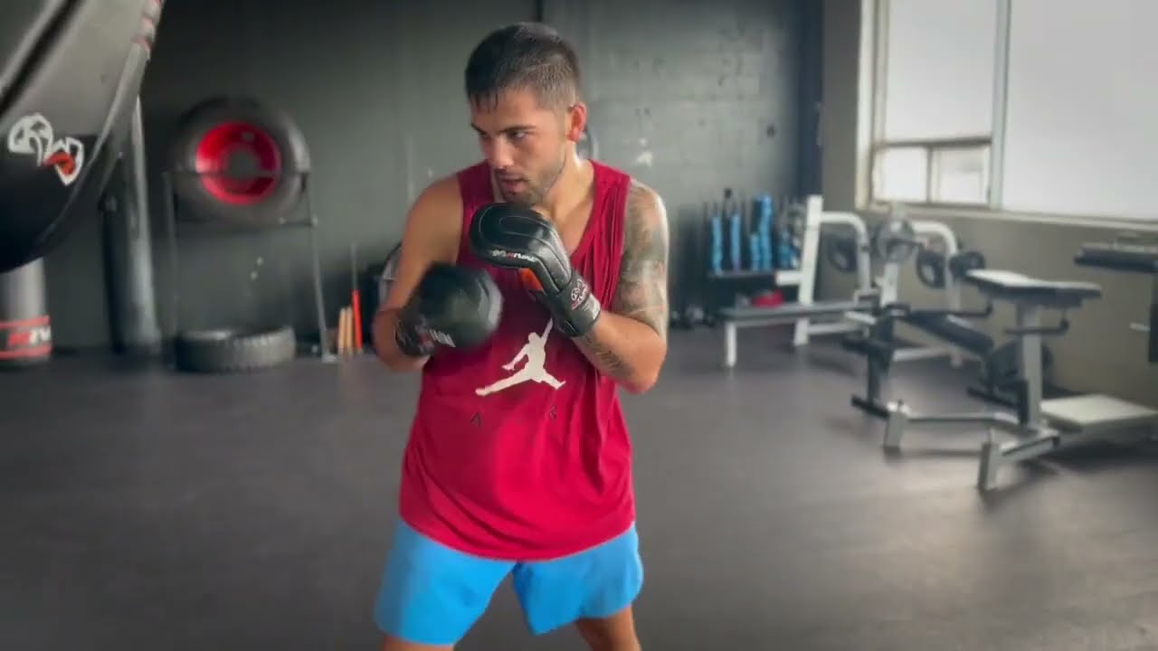 Erik Bazinyan Training on the Rival Maize Bag