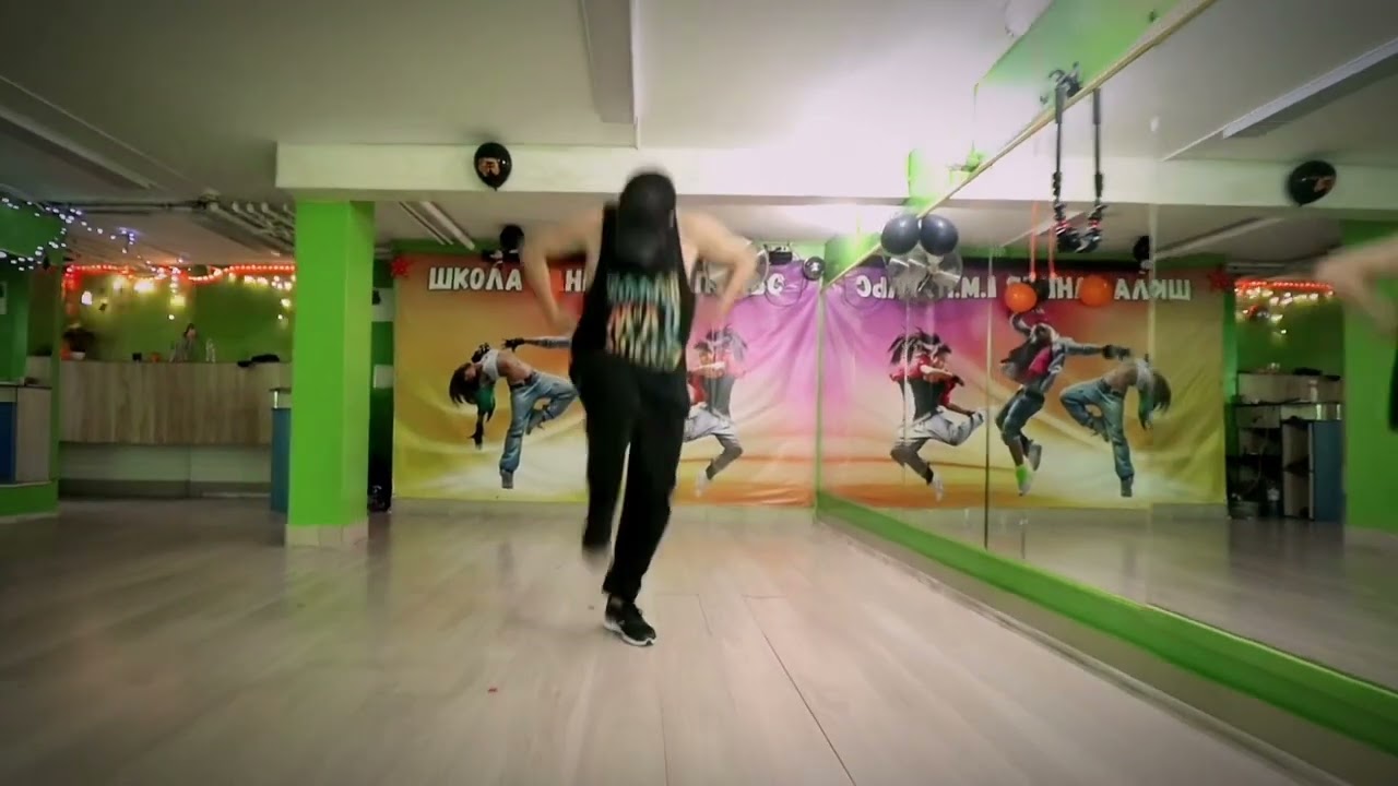 8TURN(에잇턴) &lsquo;EXCEL&rsquo; Choreography Video