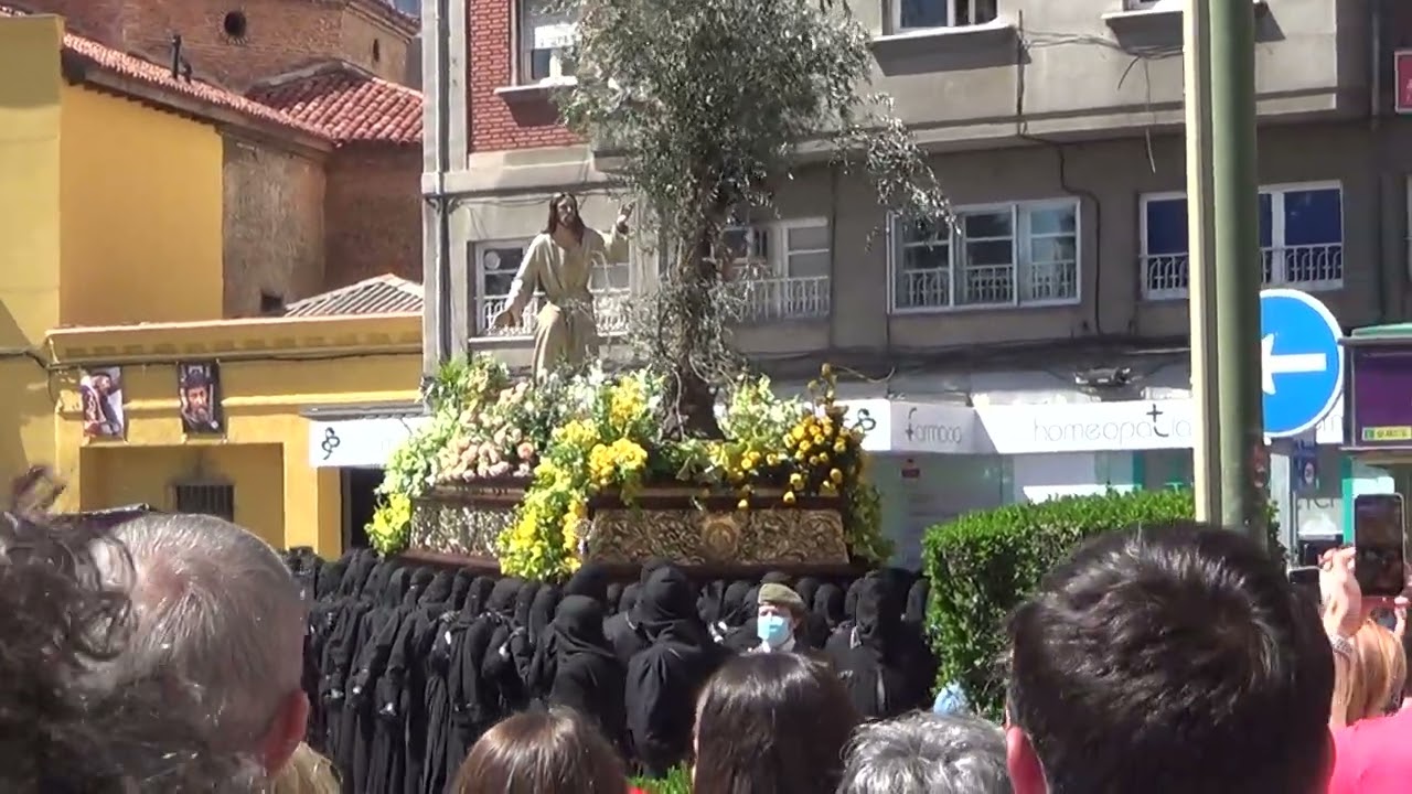Entrada Oración en el Huerto Procesión de los pasos- JHS León Viernes Santo 2022-- AM RHJDO