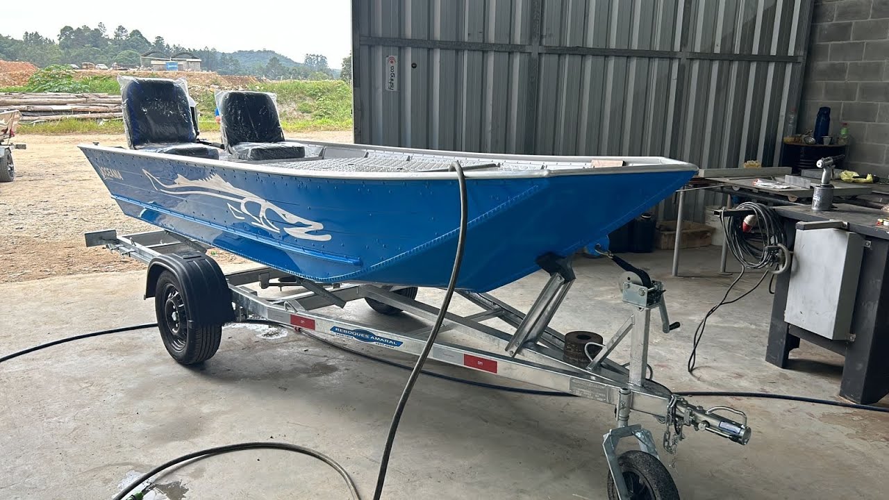 Novo barco, mini bass boat da Oceania Náutica