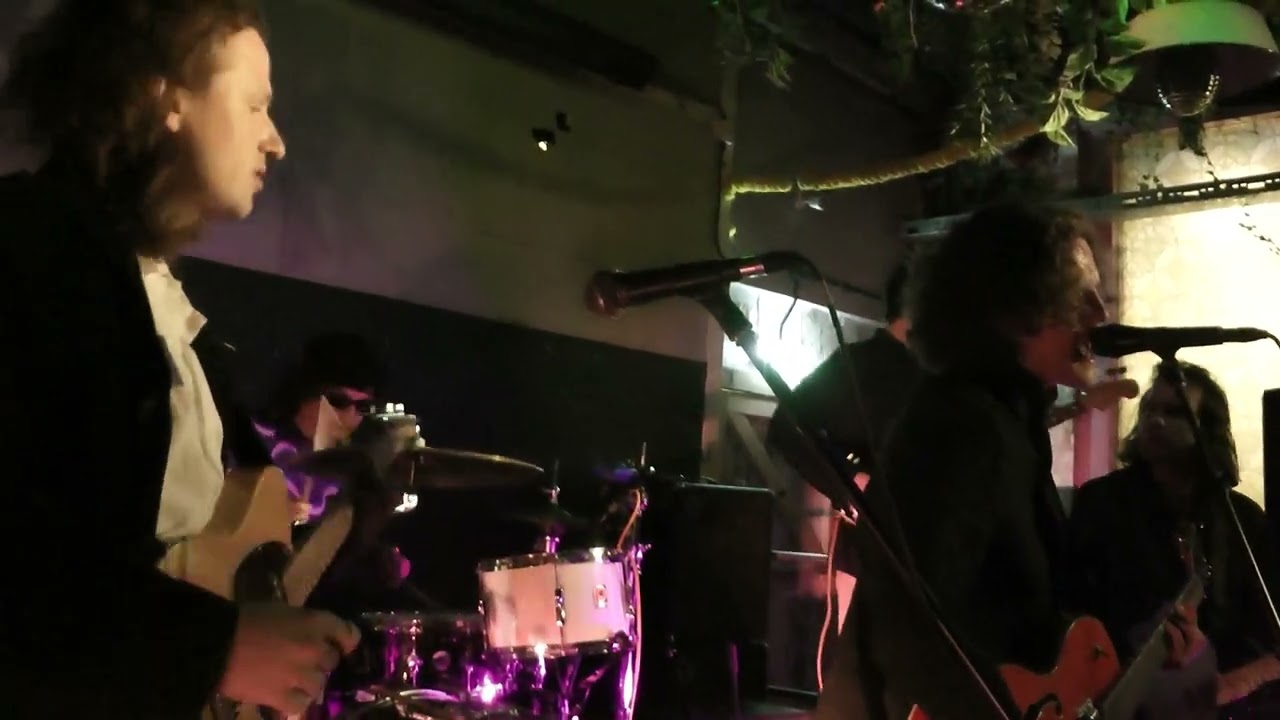 Whitehorse - Red Riptide - Sidney & Matilda - Sheffield - 08/05/25..
