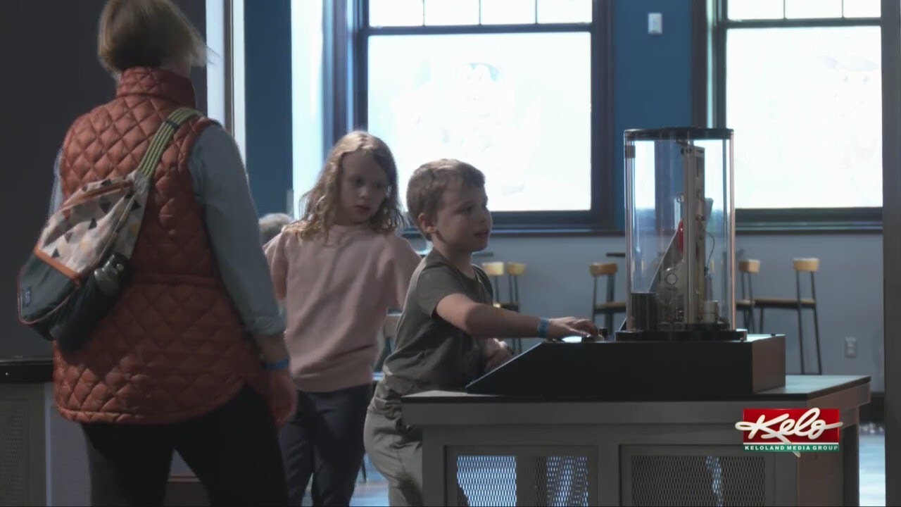 Kids spend day off from school at Washington Pavilion
