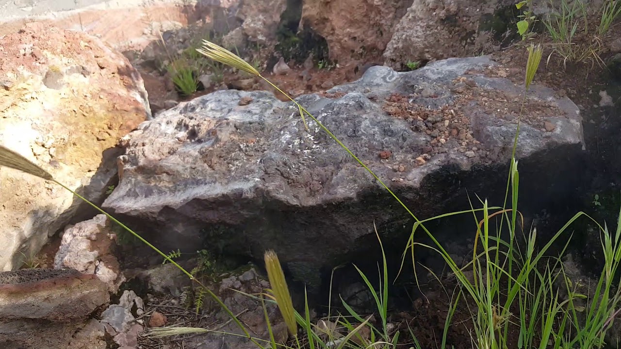 Respiradero en el cerro de San Pablo Tecalco.