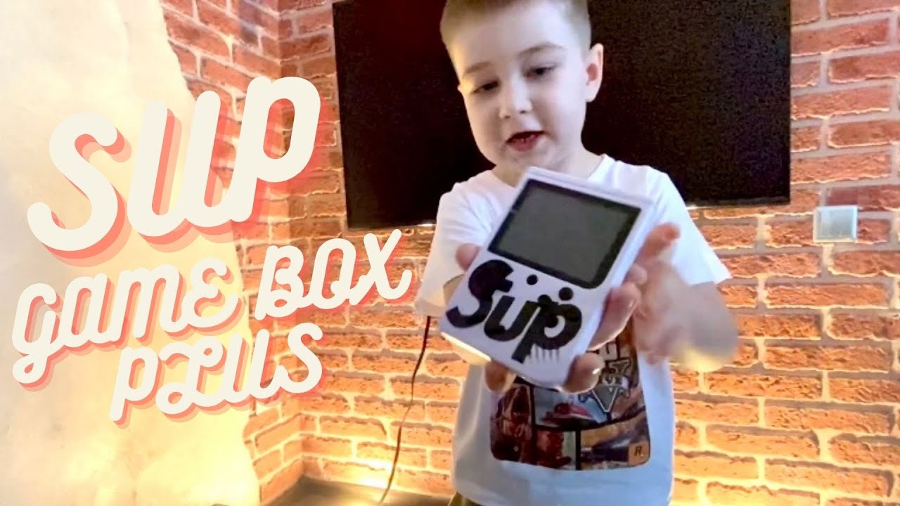 SUP GAME BOX PLUS - Портативная игровая приставка! Обзор. Portable Handheld Retro gaming console!