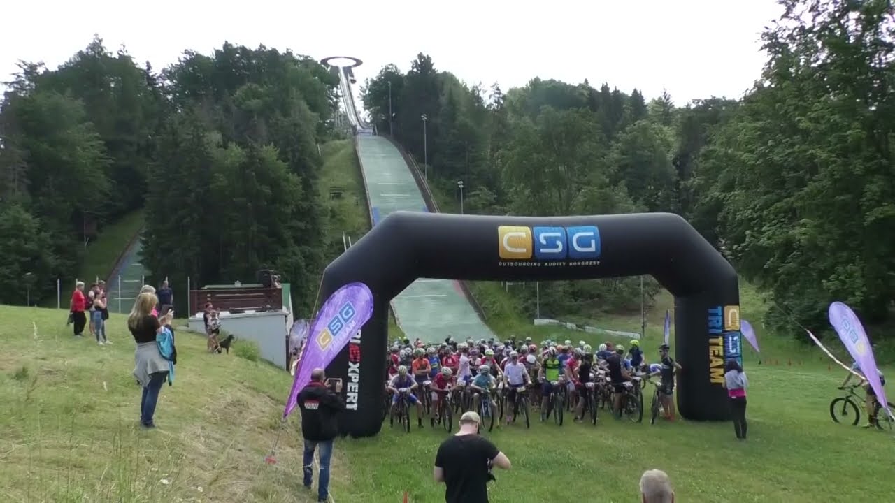 Milovníci cyklistiky zamířili o víkendu do Lomnice nad Popelkou (2021)