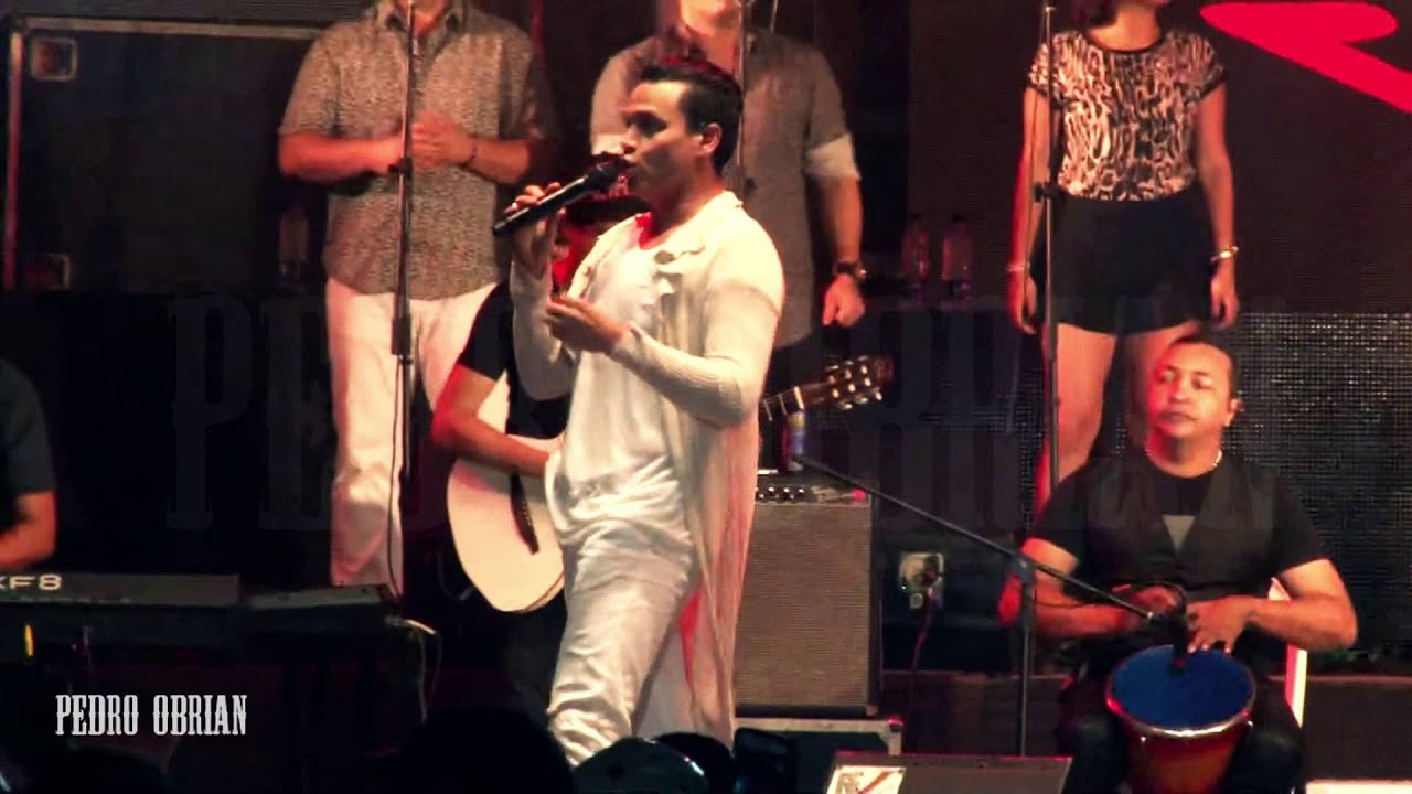 Nicky Jam Ft. Silvestre Dangond - Materialista 