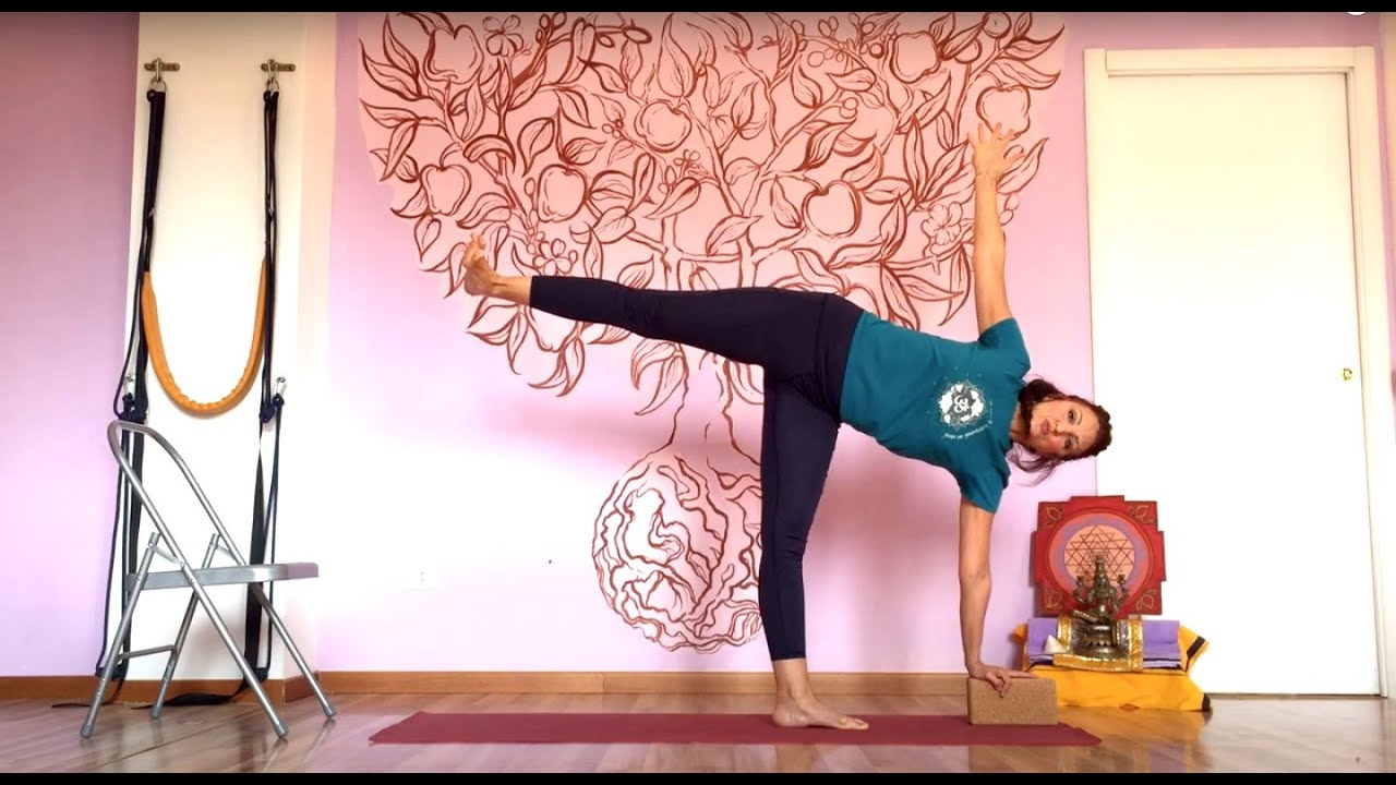 LEZIONE #11 IYENGAR® Yoga per tutti con Carlotta Hinna
