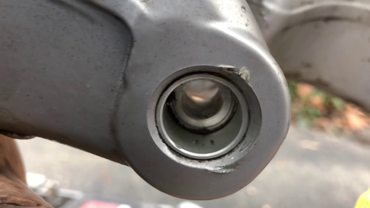 Installing a rear shock in BMW R1200GSA Hexhead