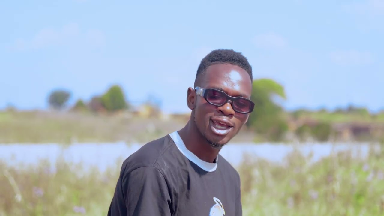 SPY-HARD _X_SPAY CGAR_-_SARAH_{OFFICIAL_VIDEO}