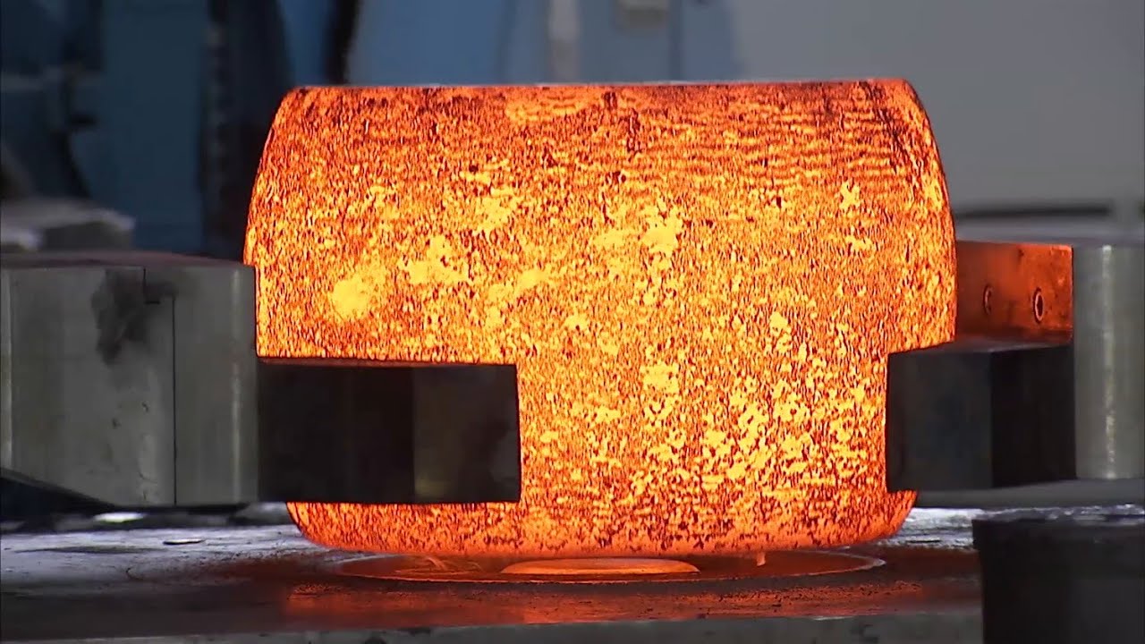 Entre Ing&eacute;nierie, M&eacute;canique et puissance, la Fascinante beaut&eacute; du forgeage en usine