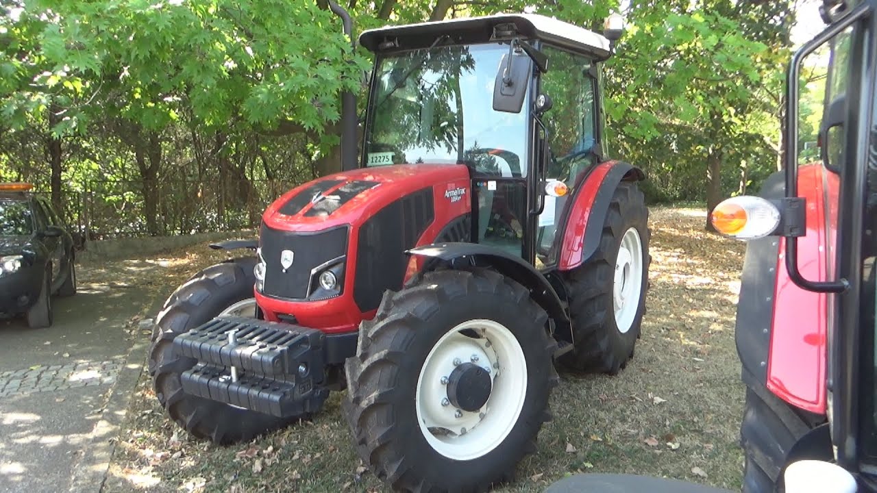 ArmaTrac 1054e+ Cabin Tractor (2023) Exterior and Interior