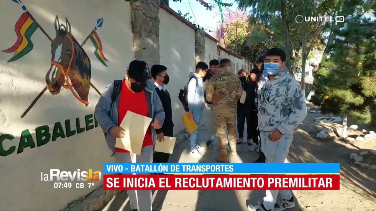 Inicia el registro premilitar, jóvenes destacados acudieron con su carta de invitación