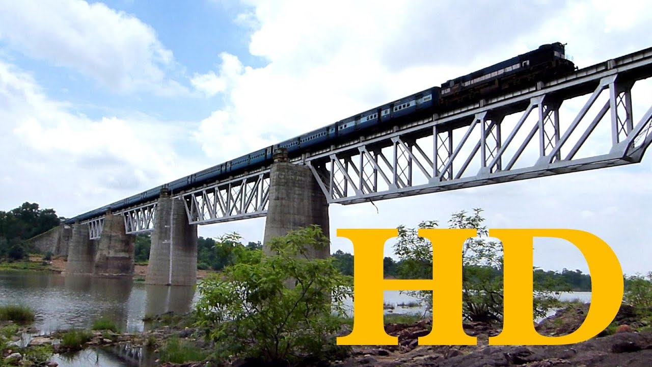 Mahanagari Express BAGRATAWA BRIDGE led by ET WDM3D diesel locomotive