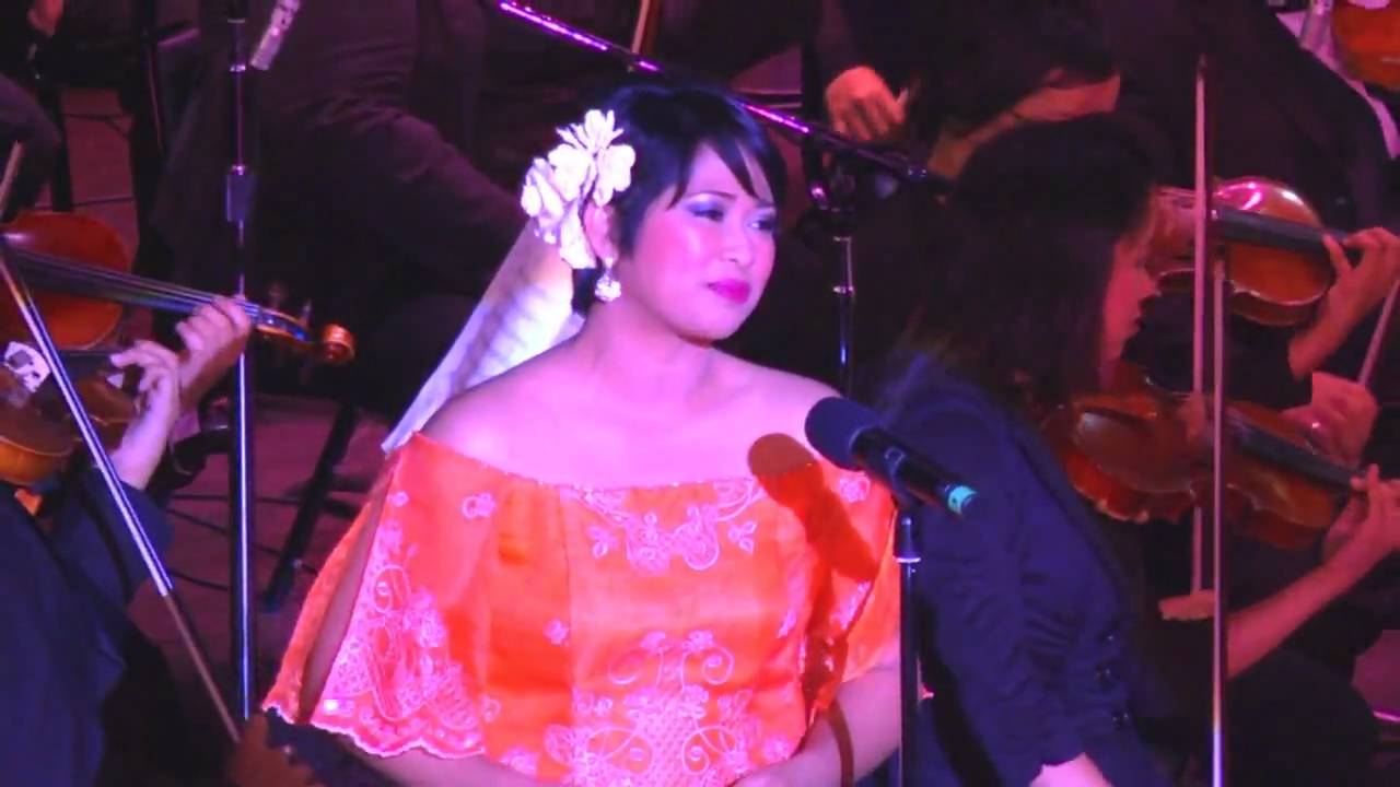 Joan Cano with FASO performs 