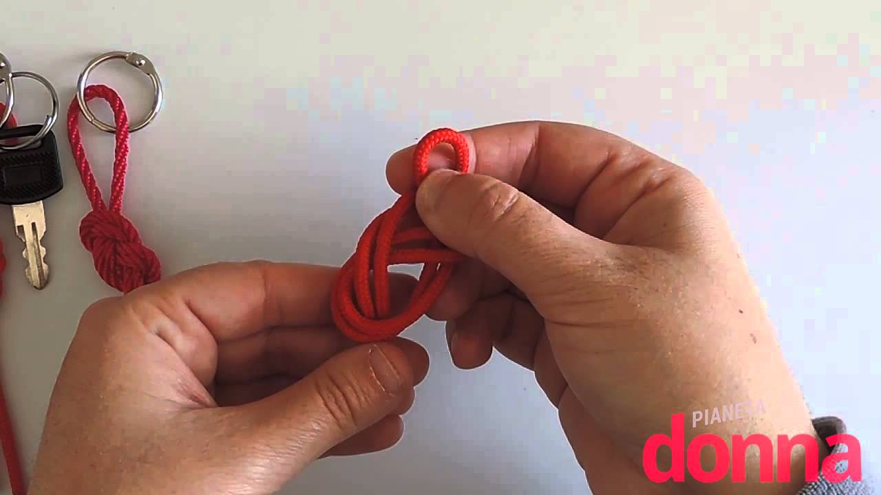 Nodo piatto per portachiavi - Tutorial