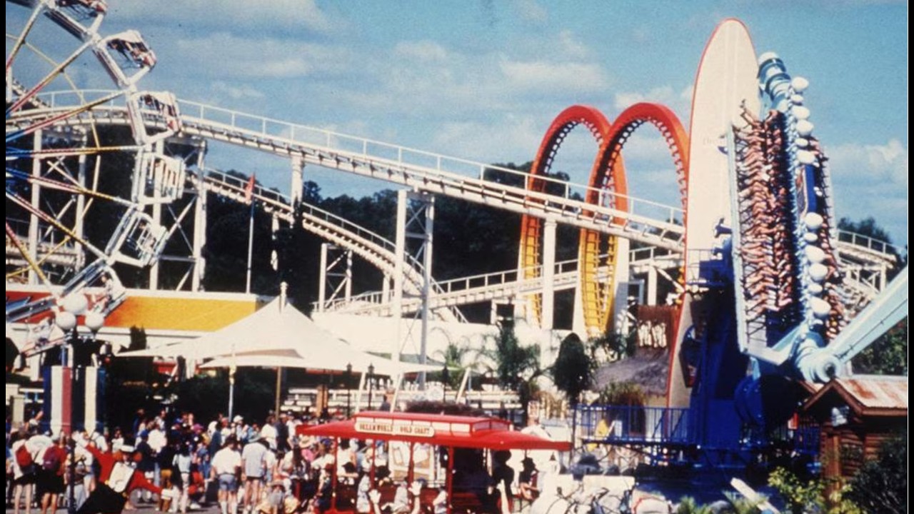 Dreamworld Theme Park in the 90's - Thunder River Rapids - Corkscrew - Sky Chairs - Gold Coast