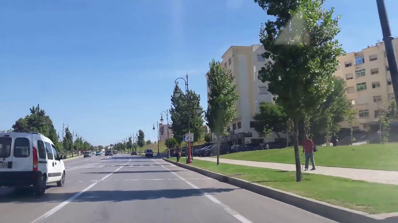 طنجة من المجمع السكني الجامعي الى القاعة المغطاة TANGER BALADE du jam3i vers Salle Couverte Ziaten