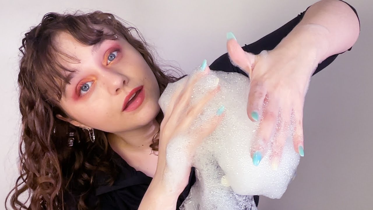 ASMR Soapy Suds on the Mic - Bubbly Foam Triggers (Whispered)