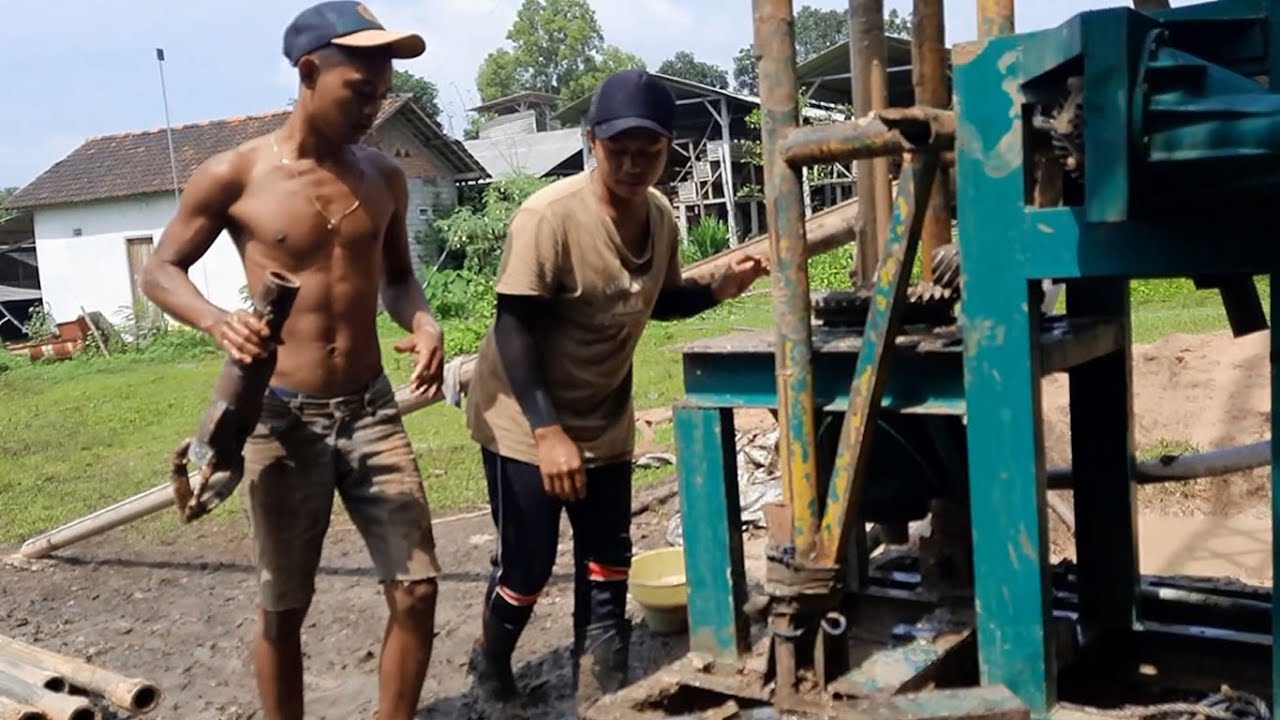 SUMUR BOR MANUAL🔴 60 meter di gunung batu demuk pucanglaban
