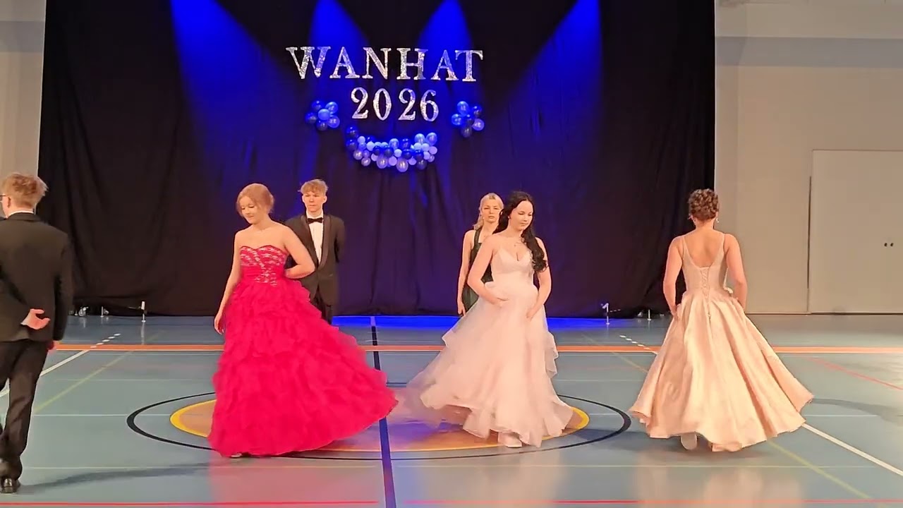 Puolangan lukion penkkarit ja wanhojen tanssit