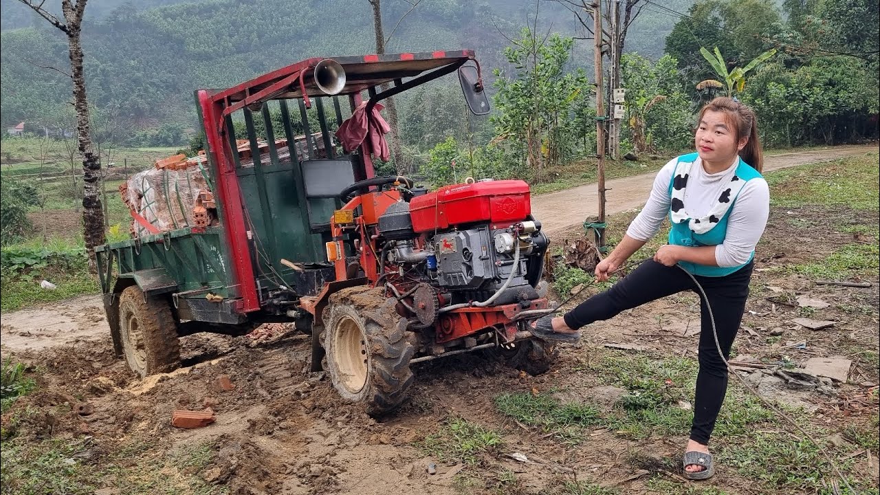 Use trucks to transport construction materials
