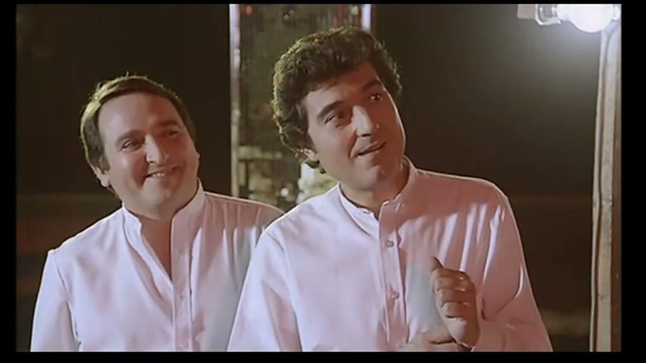 Padre no hay más que dos (1982): Canción con Pajares y Esteso y los niños