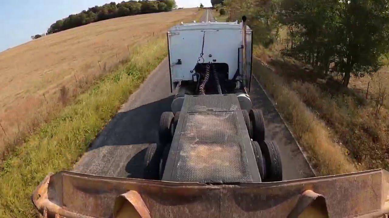 International 9670 Cabover hauling D6 to the farm!!