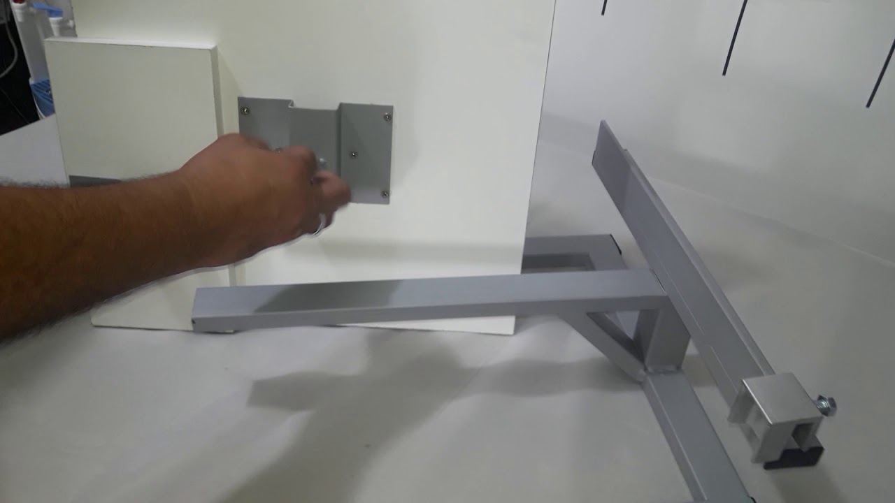 Mesa de estampado lineal con porta prendas individual y porta mangas  con correderas