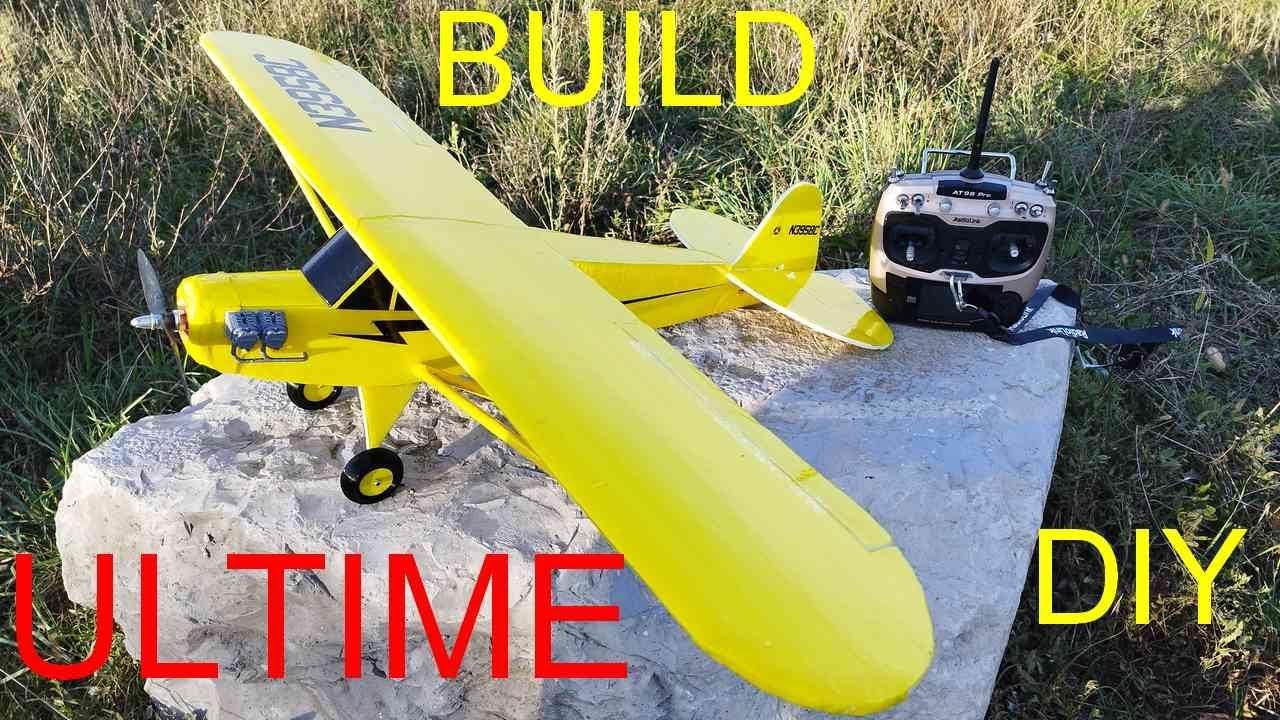 DEPRON HACK : Transforme-toi en pilote avec ce Piper J-3 Cub RC facile à construire