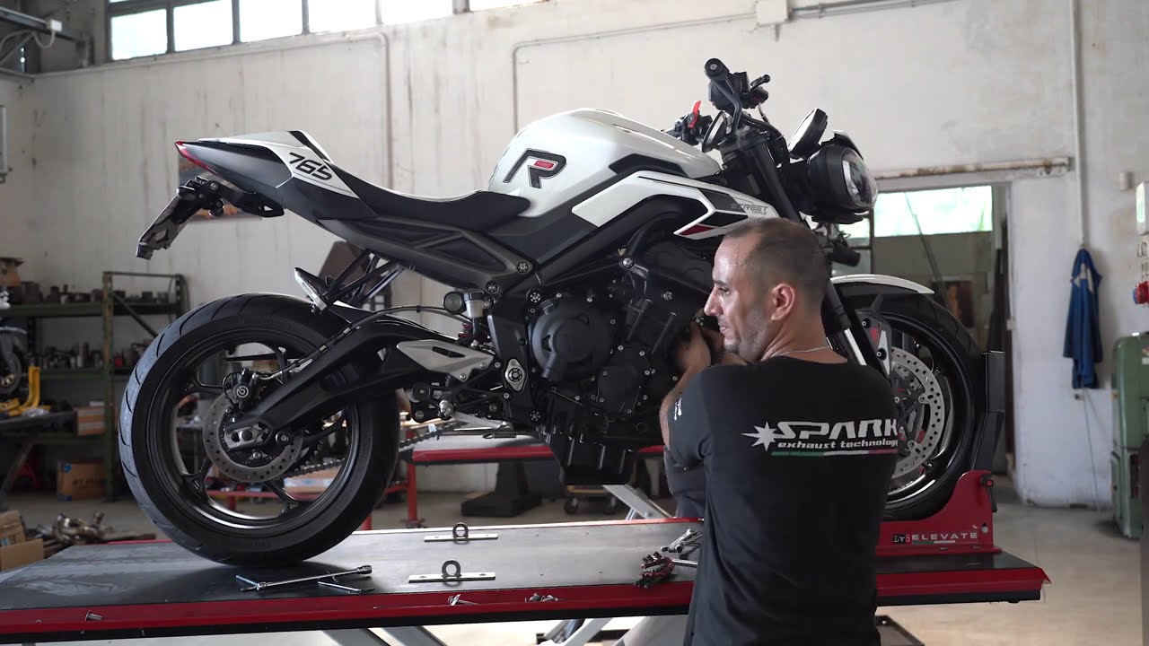 SPARK Exhaust - Installation instruction for Triumph Street Triple 765 2023/24