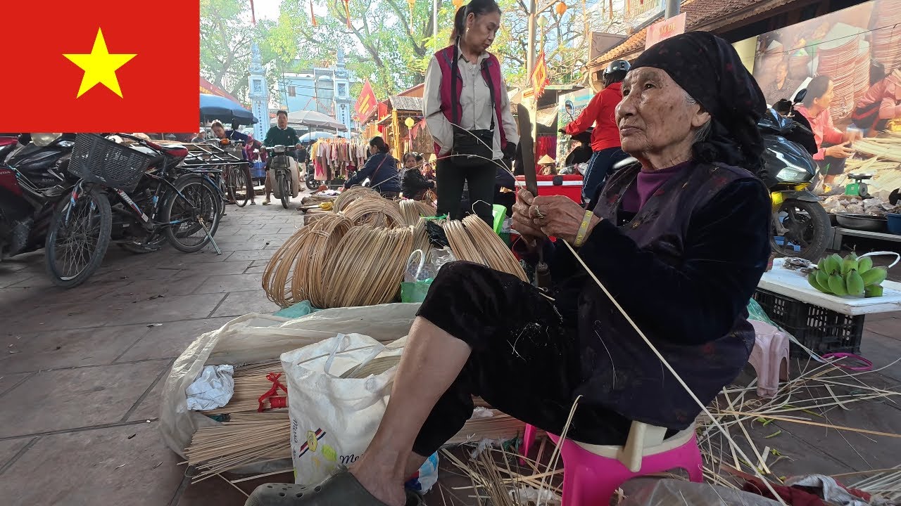 This Small Market Keeps a Big Vietnamese Tradition Alive