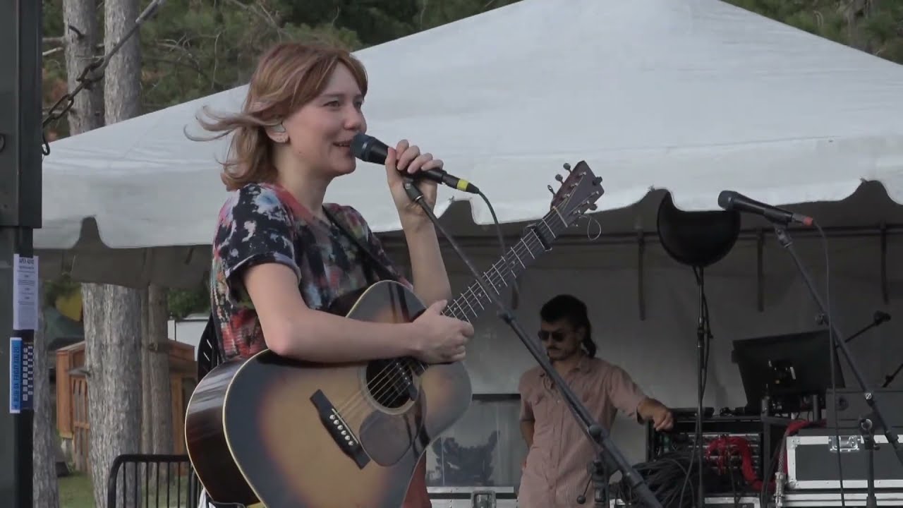 Molly Tuttle - Flatland Girl